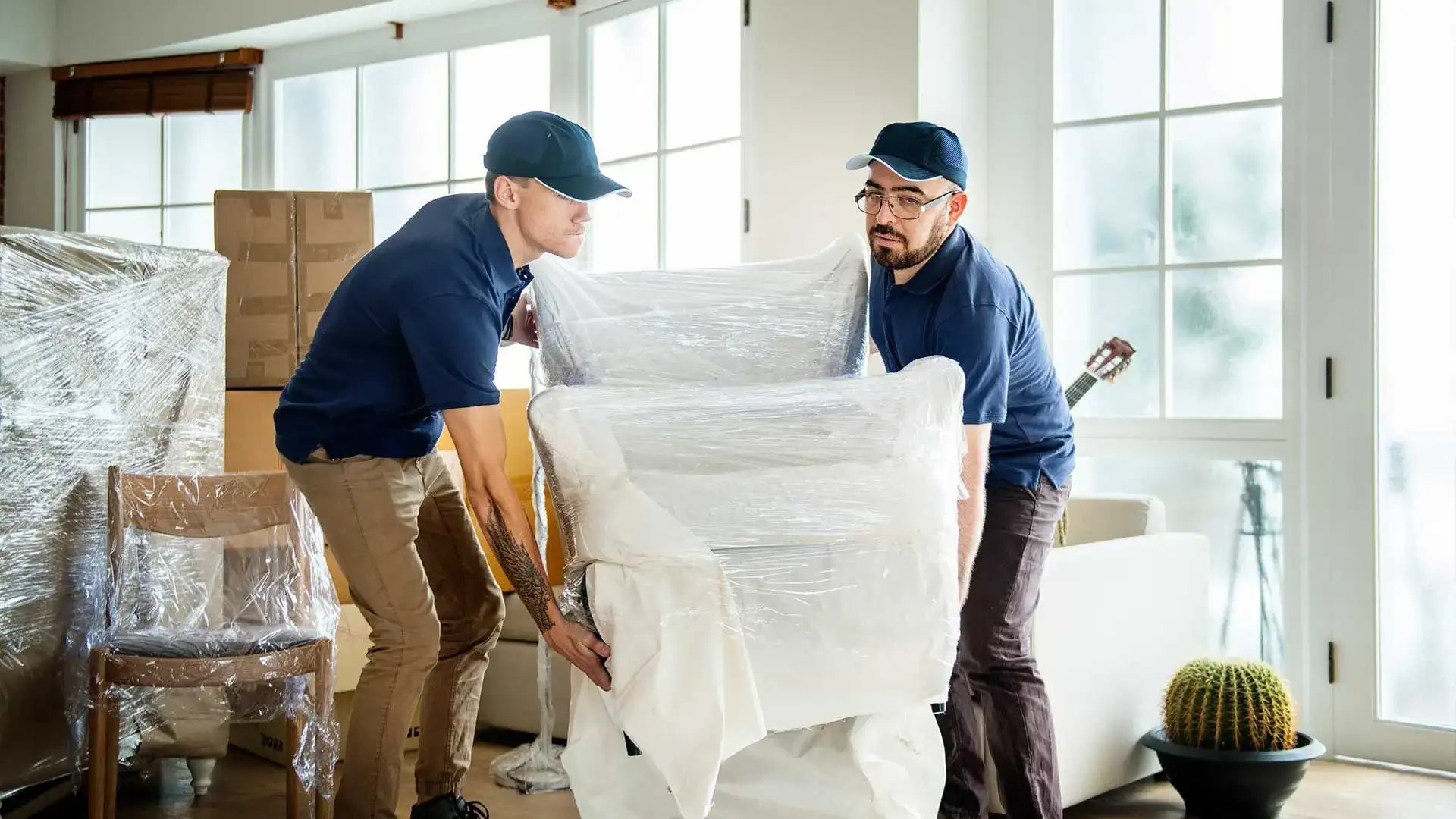 لوري جامبو نقل عفش بالرياض