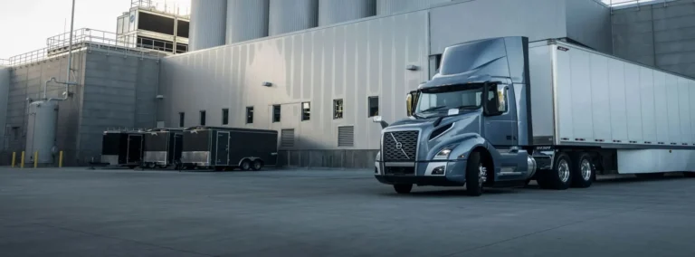 تريلا نقل عفش بالرياض